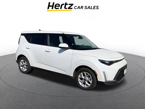 Used 2025 Kia Soul LX w/ LX Technology Package image 1