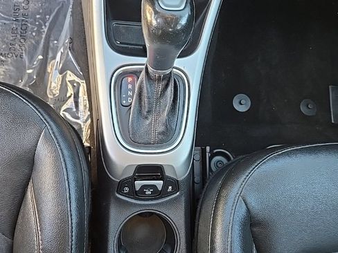 Used 2018 Jeep Compass Latitude image 24