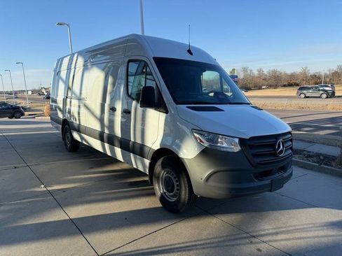 New 2025 Mercedes-Benz Sprinter 2500 image 3