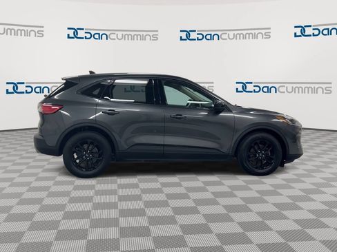 Used 2020 Ford Escape SE Sport FWD image 9