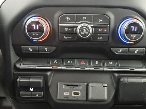 Used 2021 Chevrolet Silverado 1500 LT w/ All Star Edition Plus image 34