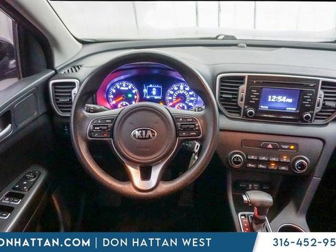 Used 2019 Kia Sportage LX image 4