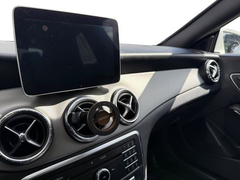 Used 2019 Mercedes-Benz CLA 250 image 12