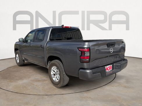 Used 2024 Nissan Frontier SV RWD image 8