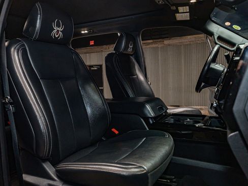 Used 2022 Ford F250 Lariat w/ Black Appearance Package image 26