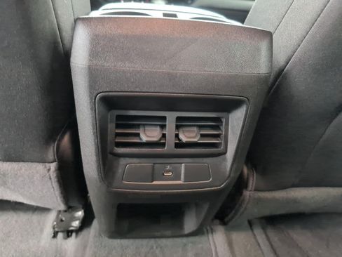 Certified 2024 Chevrolet Colorado LT w/ LT Convenience Package II AWD/4WD image 22