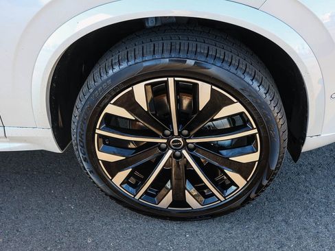 Used 2026 Volvo XC90 B5 Plus w/ Protection Package AWD/4WD image 15