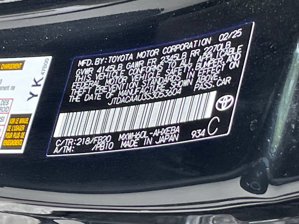 Used 2025 Toyota Prius LE FWD image 33