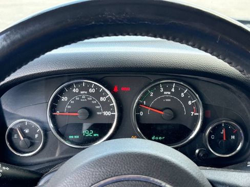 Used 2015 Jeep Wrangler Sport w/ Quick Order Package 23S AWD/4WD image 15