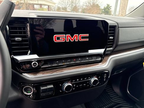 New 2026 GMC Sierra 1500 4x4 Crew Cab Elevation image 20