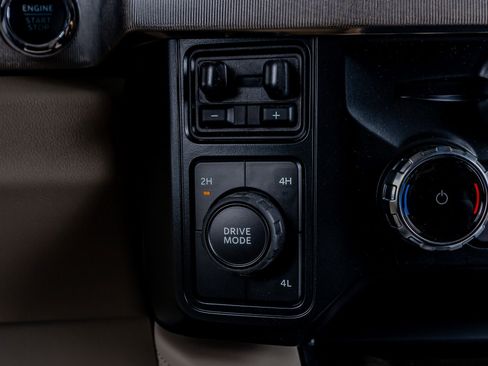 Used 2026 Ford F450 Platinum AWD/4WD image 26