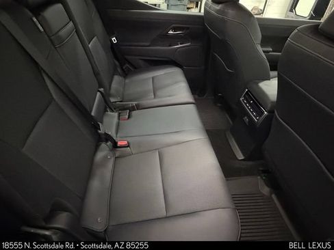 Used 2026 Lexus GX 550 w/ Accessory Package (2T) AWD/4WD image 13