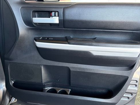Used 2018 Toyota Tundra SR5 w/ SR5 Upgrade Package RWD image 14