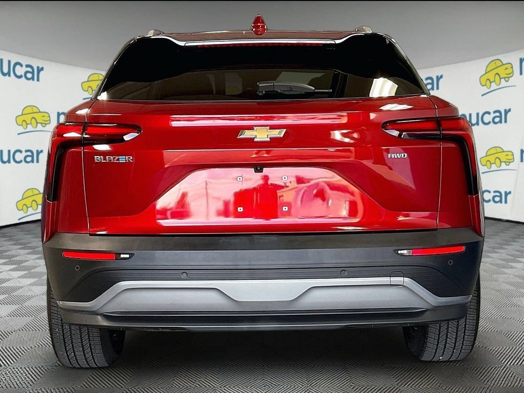 Used 2024 Chevrolet Blazer EV LT AWD/4WD image 5