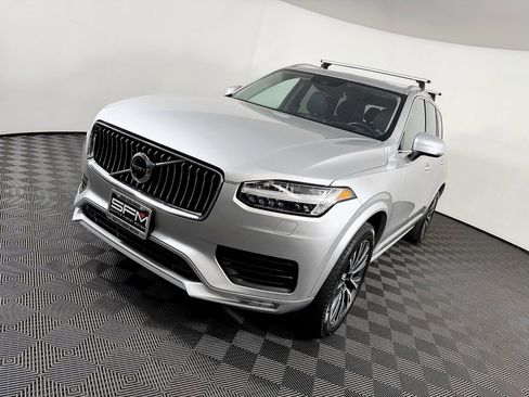 Used 2020 Volvo XC90 T6 Momentum w/ Protection Package Premier image 25