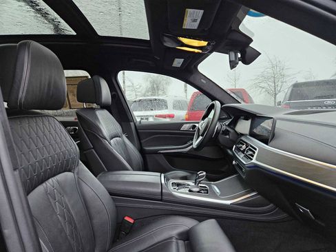 Used 2019 BMW X7 xDrive50i w/ Dynamic Handling Package image 11