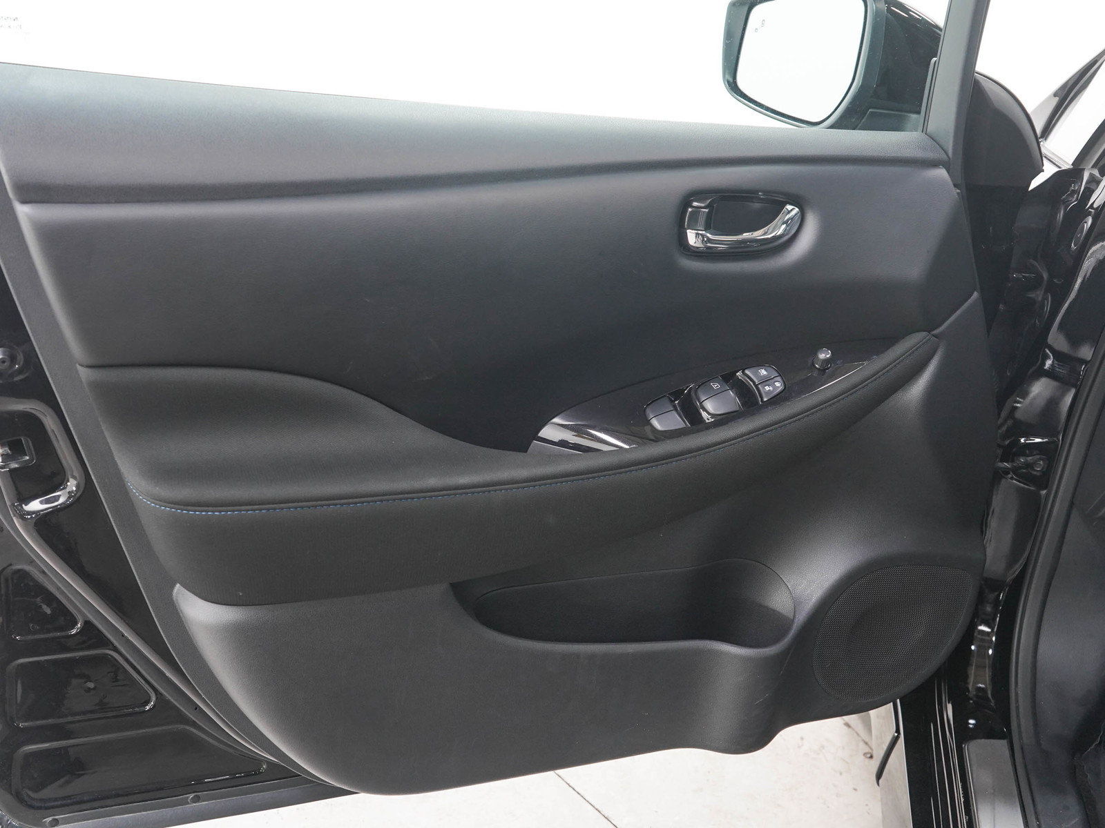 Used 2025 Nissan Leaf SV Plus FWD image 21
