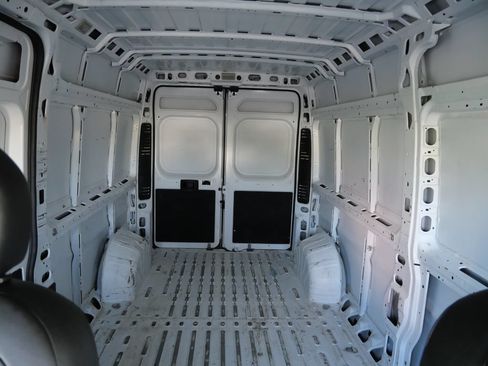 Used 2023 RAM ProMaster 2500 FWD image 24