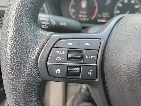 Used 2024 Honda CR-V EX image 19