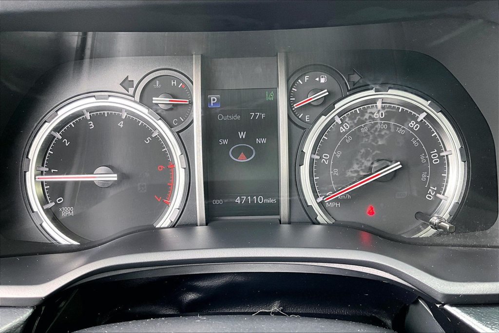 Used 2024 Toyota 4Runner TRD Off-Road Premium w/ Moonroof Package AWD/4WD image 13