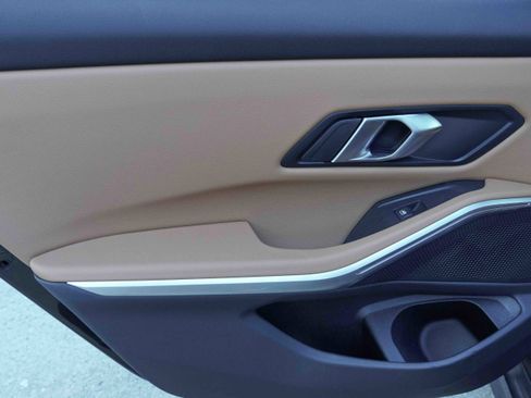 Used 2024 BMW 330i Sedan w/ Convenience Package image 32