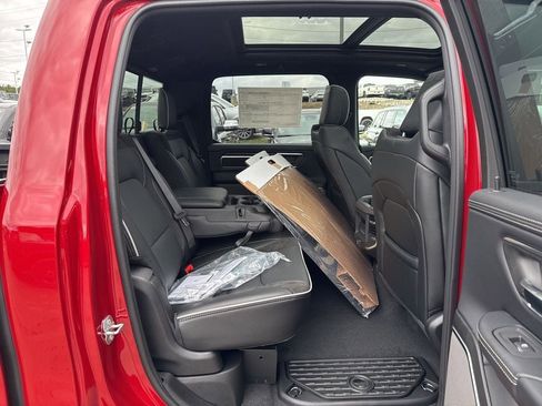 New 2026 RAM 1500 Laramie AWD/4WD image 28
