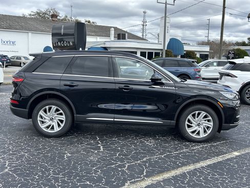 New 2026 Lincoln Corsair Premiere FWD image 2