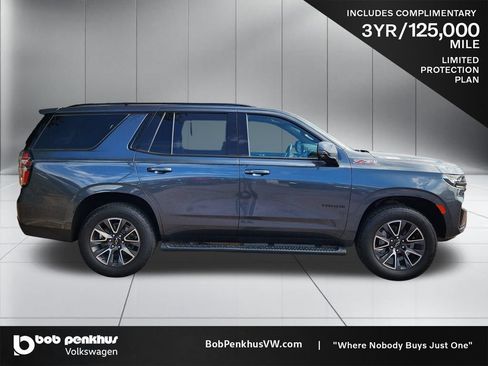 Used 2021 Chevrolet Tahoe Z71 w/ Luxury Package AWD/4WD image 24