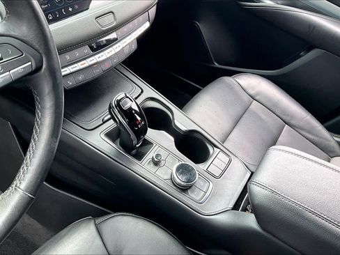 Used 2023 Cadillac XT4 Premium Luxury w/ Technology Package image 15