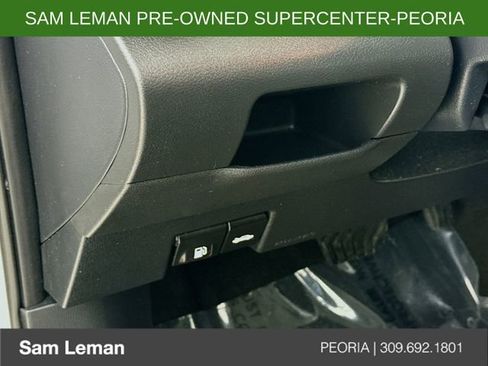 Used 2023 Nissan Kicks SR FWD image 10