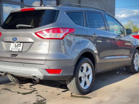 Used 2014 Ford Escape SE w/ Equipment Group 201A FWD image 2