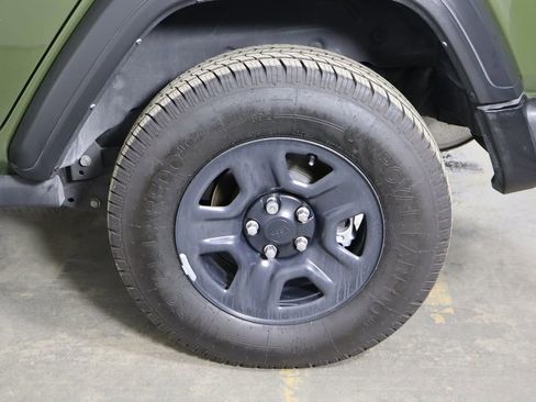 Used 2023 Jeep Wrangler Unlimited Sport AWD/4WD image 41