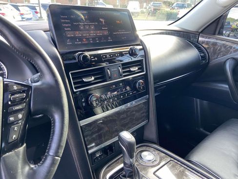Used 2021 Nissan Armada Platinum image 14