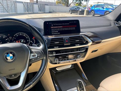 Used 2018 BMW X3 xDrive30i image 8