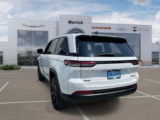 Certified 2023 Jeep Grand Cherokee Limited w/ Luxury Tech Group II AWD/4WD video 4