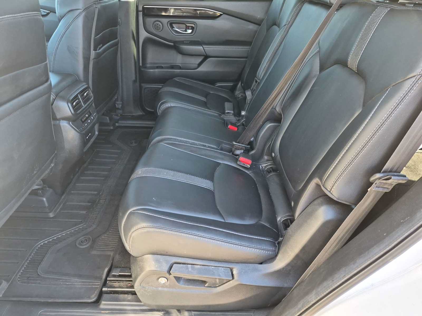 Certified 2024 Honda Pilot EX-L image 18