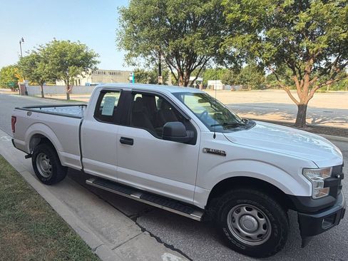 Used 2017 Ford F150 XL w/ XL Power Equipment Group AWD/4WD image 4