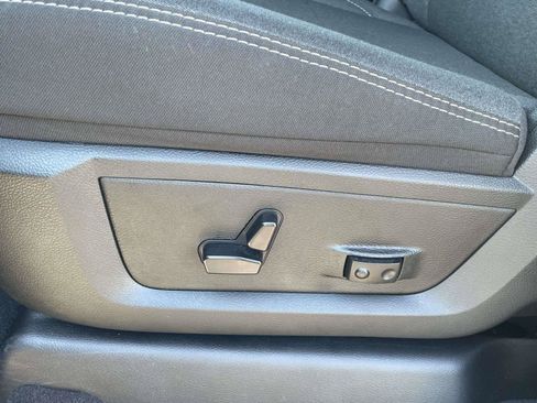 Certified 2026 RAM 2500 Big Horn AWD/4WD image 17