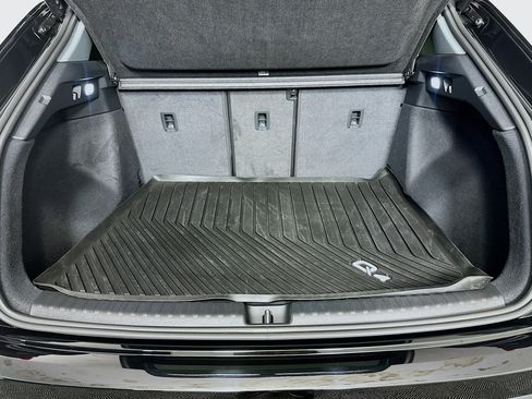 Used 2024 Audi Q4 e-tron Premium Plus w/ Premium Plus image 25