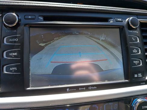 Used 2019 Toyota Highlander XLE AWD/4WD image 66