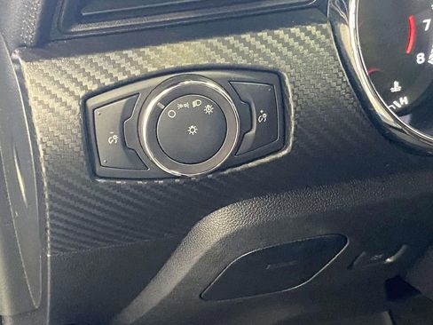 Used 2017 Ford Mustang Coupe image 16