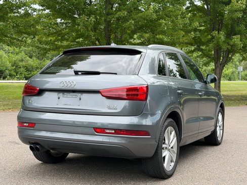 Used 2017 Audi Q3 2.0T Premium w/ Convenience Package AWD/4WD image 5