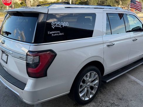 Used 2018 Ford Expedition Max Platinum image 5