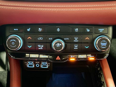 Used 2023 Dodge Durango SRT Hellcat image 12