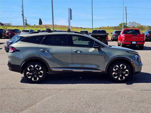 Used 2023 Kia Sportage X-Line AWD/4WD image 7