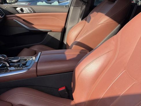 Used 2019 BMW X5 xDrive40i w/ Premium Package 2 image 11