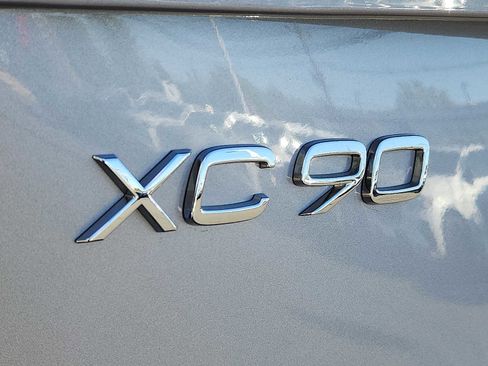 Used 2026 Volvo XC90 B6 Plus w/ Protection Package AWD/4WD image 28
