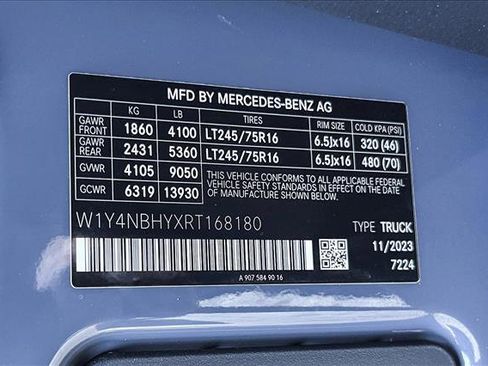 Used 2024 Mercedes-Benz Sprinter 2500 image 25
