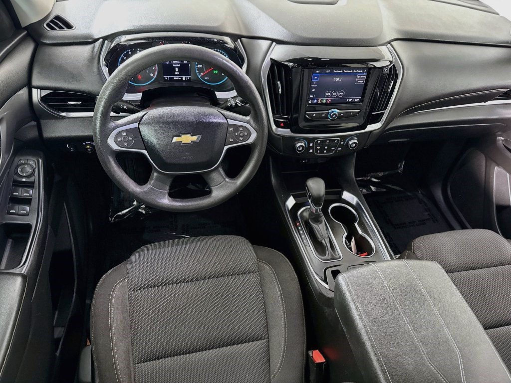 Used 2021 Chevrolet Traverse LS FWD image 16