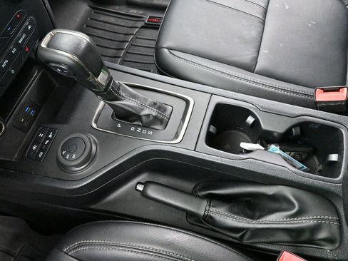 Used 2020 Ford Ranger Lariat w/ Equipment Group 501A Mid image 26